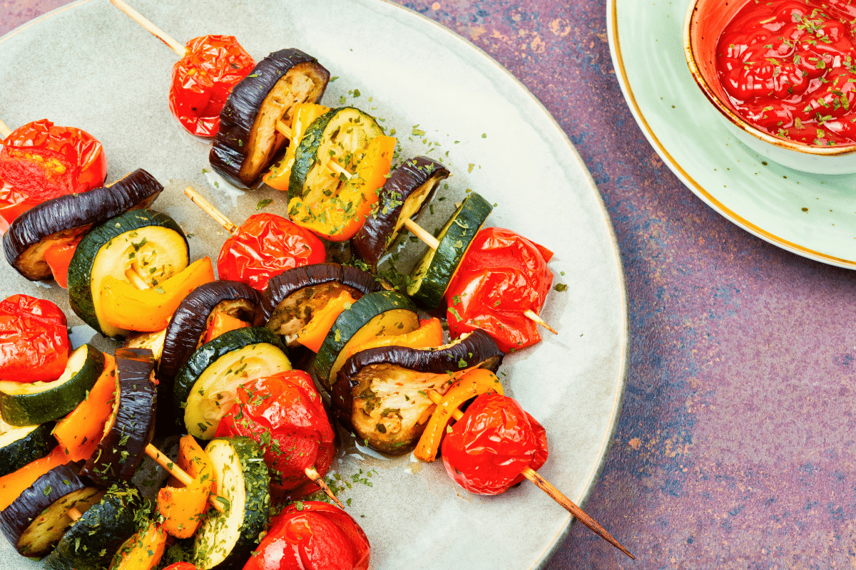 Brochettes de légumes au barbecue Brochettes de légumes au barbecue