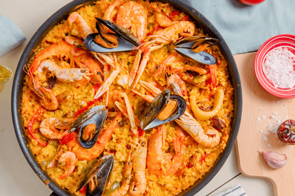 Comment réchauffer une paella sans la dessécher : 5 astuces