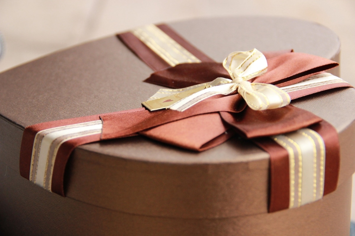 coffret cadeau luxe élégant